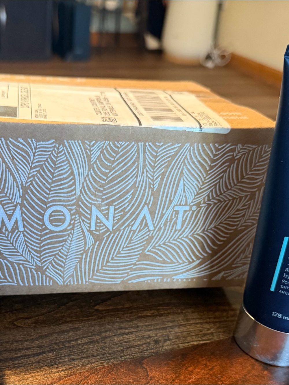 MONAT Women's Shampoo - Navy Blue Bottle